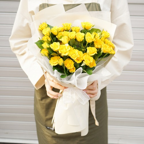 노란 장미 꽃다발